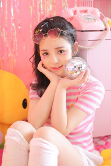 凸凹女厕XXXⅩ偷窥